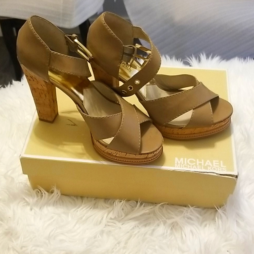 Michael Kors Women's Ivana Platform